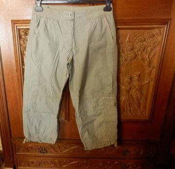 (29) -pantacourt femme t.38 kaki - M&S - beschikbaar voor biedingen