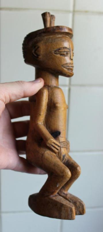 ANCIENNE STATUE DE CHOKWE DU CONGO, Enlèvement ou Envoi