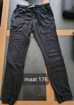 Training broek jongens maat 176 zwart, Enlèvement ou Envoi, Comme neuf, Garçon, Pantalon