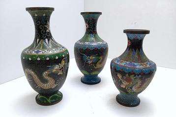 antiek cloisonné 3 vazen beschikbaar voor biedingen