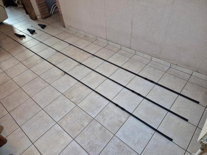 3 Fox EOS PRO Teleskopische Karperhengels13' 3.5lbs 3.90m, Sports nautiques & Bateaux, Pêche à la ligne | Carpes, Comme neuf, Canne à lancer