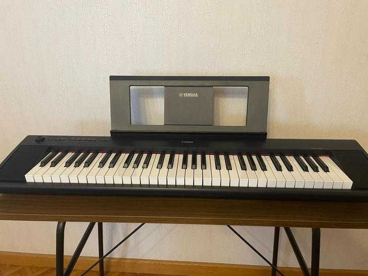 Yamaha NP-12 Piaggero keyboard/digitale piano zwart, Muziek en Instrumenten, Keyboards, Zo goed als nieuw, 61 toetsen, Yamaha