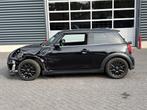 MINI Mini 1.5 Cooper Essential, camera, PDC, head up, Autos, 100 kW, Achat, Euro 6, Entreprise
