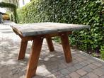 Zware tafel...gemaakt met een schansplaat, Tuin en Terras, Tuintafels, Ophalen of Verzenden, Zo goed als nieuw, Hout