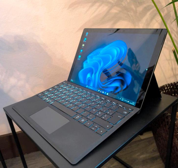 Microsoft Surface Pro 10e generatie/3D Display/Autonomy+++ N, Computers en Software, Windows Laptops, SSD, Ophalen