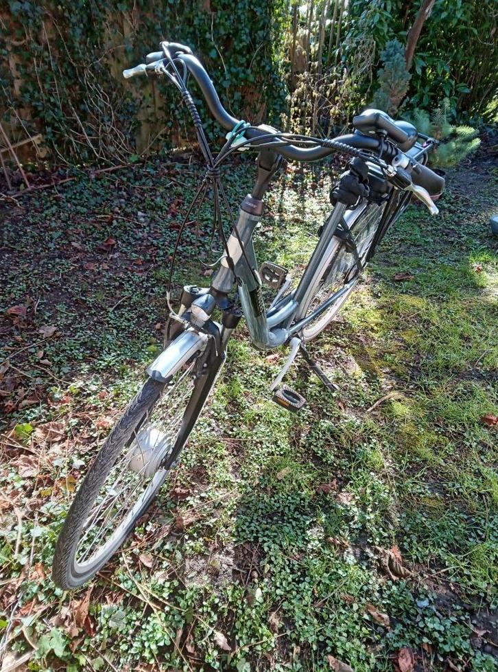 Vélo électrique, Fietsen en Brommers, Elektrische fietsen, Gebruikt, 47 tot 51 cm, 50 km per accu of meer, Ophalen