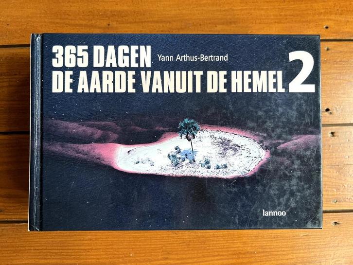 365 Dagen – De aarde vanuit de hemel 2 – boek fotografie, Boeken, Reisverhalen, Gelezen, Verzenden