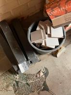 Zwarte plinten en tegels 10 x 10 cm. Restje, Enlèvement, Comme neuf