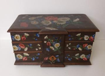 Coffret à bijoux, bois de Spa beschikbaar voor biedingen