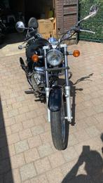 Suzuki 125 cc intruder, Motoren, Cardan-aandrijving, 2 cilinders, Chopper, Particulier