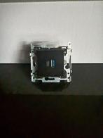 Niko usb-c usb-a stopcontacten, Ophalen