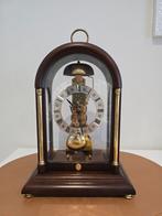 Dit is een Hermle Stratford tafelklok., Enlèvement ou Envoi