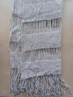 Sjaal lichtgrijs, Ophalen of Verzenden, Zo goed als nieuw, Sjaal