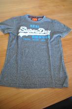 Heel mooi grijs t-shirt Superdry maat S + gratis t-shirt, Vêtements | Hommes, T-shirts, Comme neuf, Taille 46 (S) ou plus petite