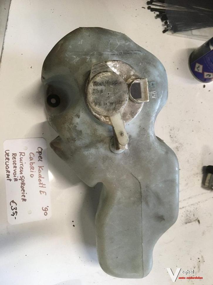 Opel Kadett E Cabrio 1990 GSI 2.0 8v Ruitensproeierreservoir, Auto-onderdelen, Ruiten en Toebehoren, Gebruikt, Ophalen of Verzenden