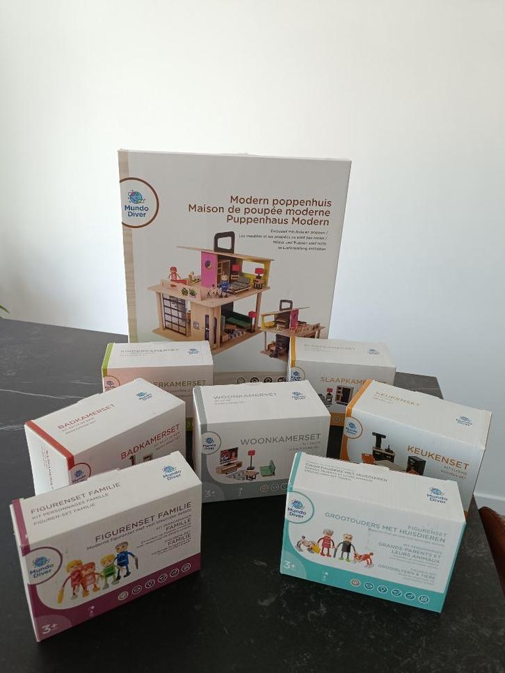 Maison de poupée en bois avec accessoires, Mundo Diver, Enfants & Bébés, Jouets | Jouets en bois, Comme neuf, Autres types, Enlèvement ou Envoi