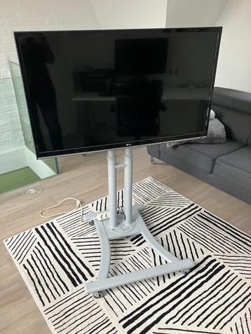 Newstar PLASMA-M1200.- Verrijdbaar TV meubel beschikbaar voor biedingen