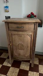 Ancien meuble confiturier, Enlèvement