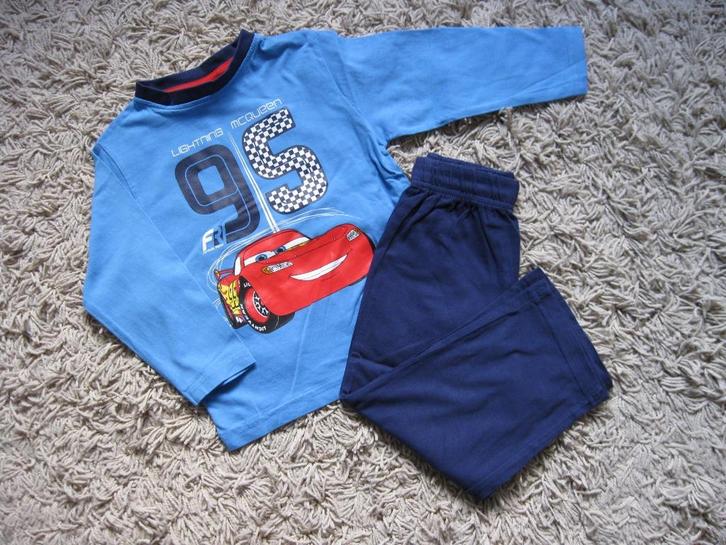 ★ M98 - Pyjama Cars Nieuwstaat, Kinderen en Baby's, Kinderkleding | Maat 98, Zo goed als nieuw, Jongen, Nacht- of Onderkleding