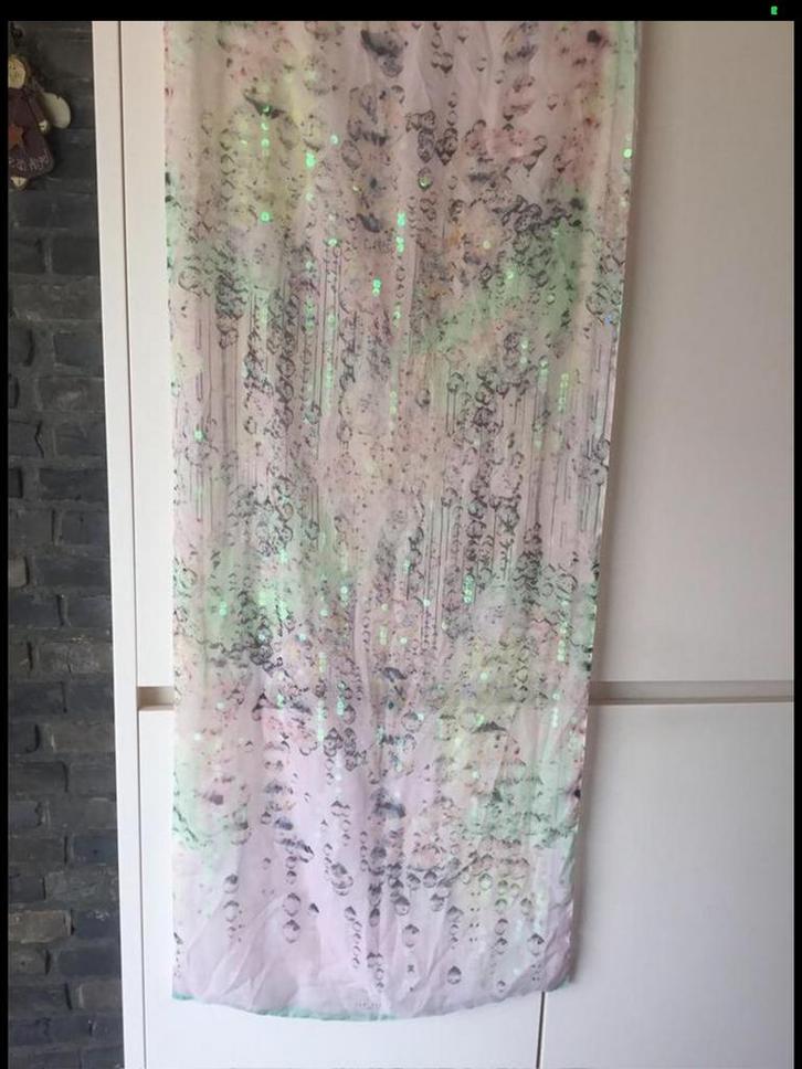 Ted Baker sjaal met pailletten (180/67 cm), Kleding | Dames, Mutsen, Sjaals en Handschoenen, Zo goed als nieuw, Sjaal, Ophalen of Verzenden