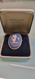 Broche orgineel.blauw wit /orginele doos.Wedgwood Engeland., Ophalen, Blauw