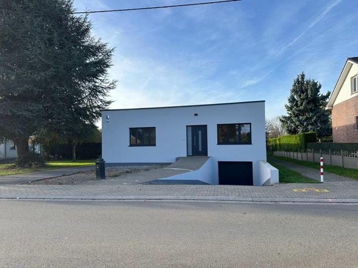 Villa de plain-pied 2 CH à louer à OUPEYE, Immo, Huizen te huur, Provincie Luik, Vrijstaande woning, Via bemiddelaar, B