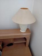 Jolie lampe de chevet ou de salon, Huis en Inrichting, Lampen | Tafellampen, Ophalen, Gebruikt, Overige materialen, Minder dan 50 cm