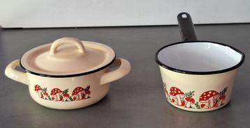 Jolie petite casserole et poêlon émaillés  beschikbaar voor biedingen