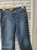 Jeans voor dames met negen uitlopende pijpen, maat L 8€, Ophalen of Verzenden, Zo goed als nieuw