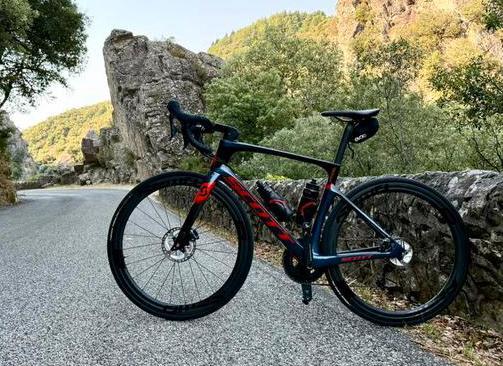 Scott foil 20 medium 54 (power meter + carbon wheels), Fietsen en Brommers, Fietsen | Racefietsen, Zo goed als nieuw, Carbon, Ophalen