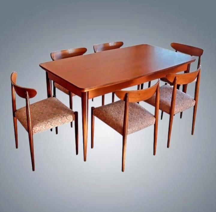 Vintage Oswald Vermaercke V-form tafel en stoelen uit de jar, Antiek en Kunst, Antiek | Meubels | Tafels, Ophalen