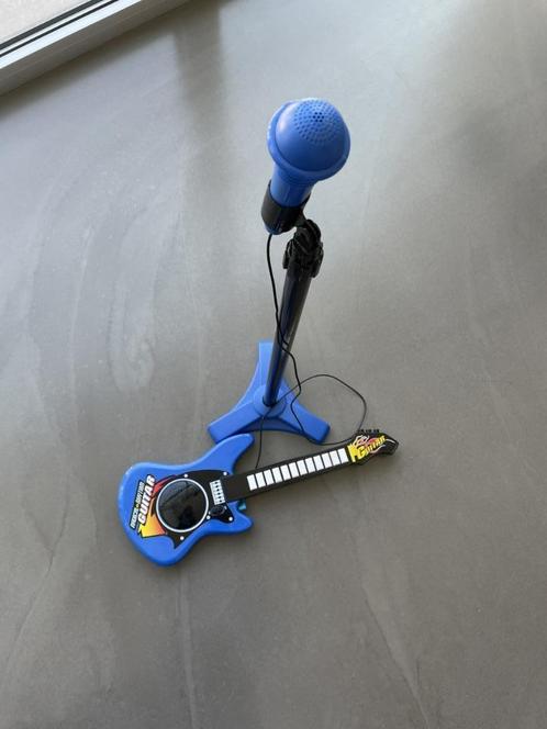 Gitaar met micro, in goede staat. Radical Rhythm Guitar. Bla, Kinderen en Baby's, Speelgoed | Overig, Zo goed als nieuw, Jongen