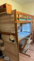 Prachtige volhouten hoogslaper met bureau, rekjes en kapstok, Huis en Inrichting, Slaapkamer | Stapelbedden en Hoogslapers, Ophalen