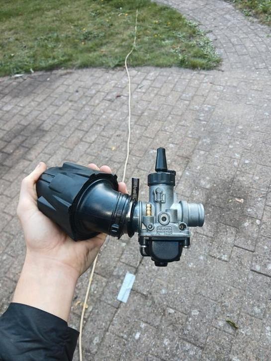 Delorto 19mm carburateur met polini powerfilter., Fietsen en Brommers, Brommeronderdelen | Algemeen, Zo goed als nieuw, Carburateur
