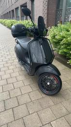 Vespa sprint, Fietsen en Brommers, Ophalen, Zo goed als nieuw
