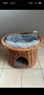 Grote rieten dubbele kattenmand, goed onderhouden., Dieren en Toebehoren, Kattenmanden, Ophalen, Zo goed als nieuw