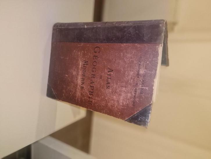 Atlas de géographie moderne 1906 - Hachette, Boeken, Atlassen en Landkaarten, Gelezen, Overige atlassen, Wereld, 1800 tot 2000