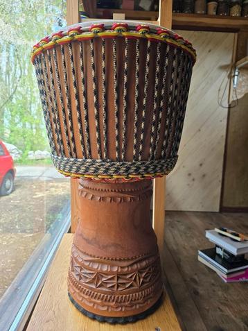Djembe beschikbaar voor biedingen