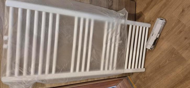 Nieuwe radiator handdoekdroger. 1,20 cm x 50 cm. Geen bezorg, Doe-het-zelf en Bouw, Verwarming en Radiatoren, Nieuw, Radiator