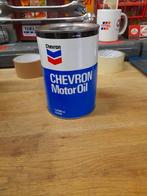 oude volle pot oliekan chevron motorolie 1 liter, Verzamelen, Verzenden, Gebruikt, Overige, Overige merken