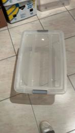 Plastieken bakken, Ophalen, Zo goed als nieuw