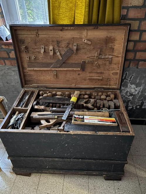 Materiaalkoffer schrijnwerk antiek, Doe-het-zelf en Bouw, Gereedschapskisten, Gebruikt, Gevuld, Ophalen