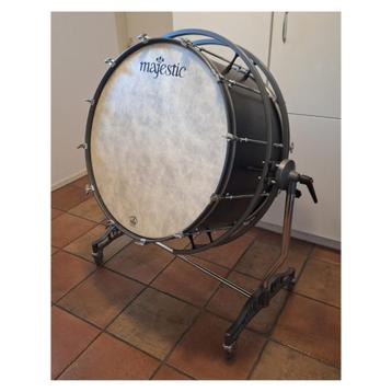 Majestic grote trom bassdrum en nog veel meer slagwerk beschikbaar voor biedingen