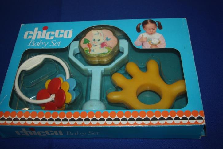 Oude Chicco Baby set ( in originele doos / gebruikt ) Italy, Enfants & Bébés, Jouets | Jouets de bébé, Utilisé, Hochet, Enlèvement ou Envoi