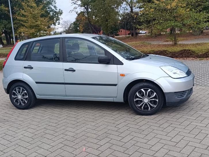 Ford Fiesta/benzine/ all gekeurd ✅/ Airco/ 5 deuren, Autos, Ford, Entreprise, Achat, ABS, Airbags, Ordinateur de bord, Electronic Stability Program (ESP)