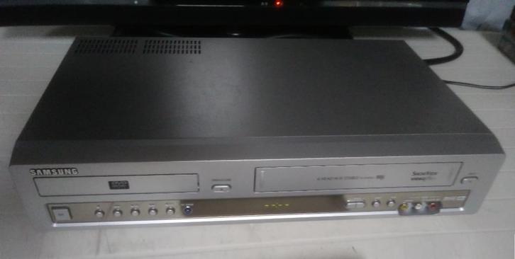Samsung SV-DVD50 combi DVD speler/VHS video recorder, Audio, Tv en Foto, Videospelers, Gebruikt, VHS-speler of -recorder, Ophalen of Verzenden