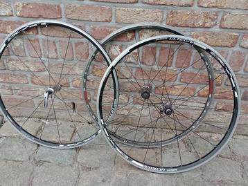 Shimano ultegra wielen beschikbaar voor biedingen