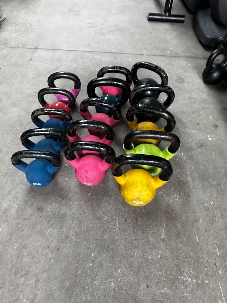 Kettlebells 5x4kg , 5x6kg ,5x8kg ,5x10kg, Sport en Fitness, Fitnessmaterialen, Gebruikt, Kettlebell, Ophalen