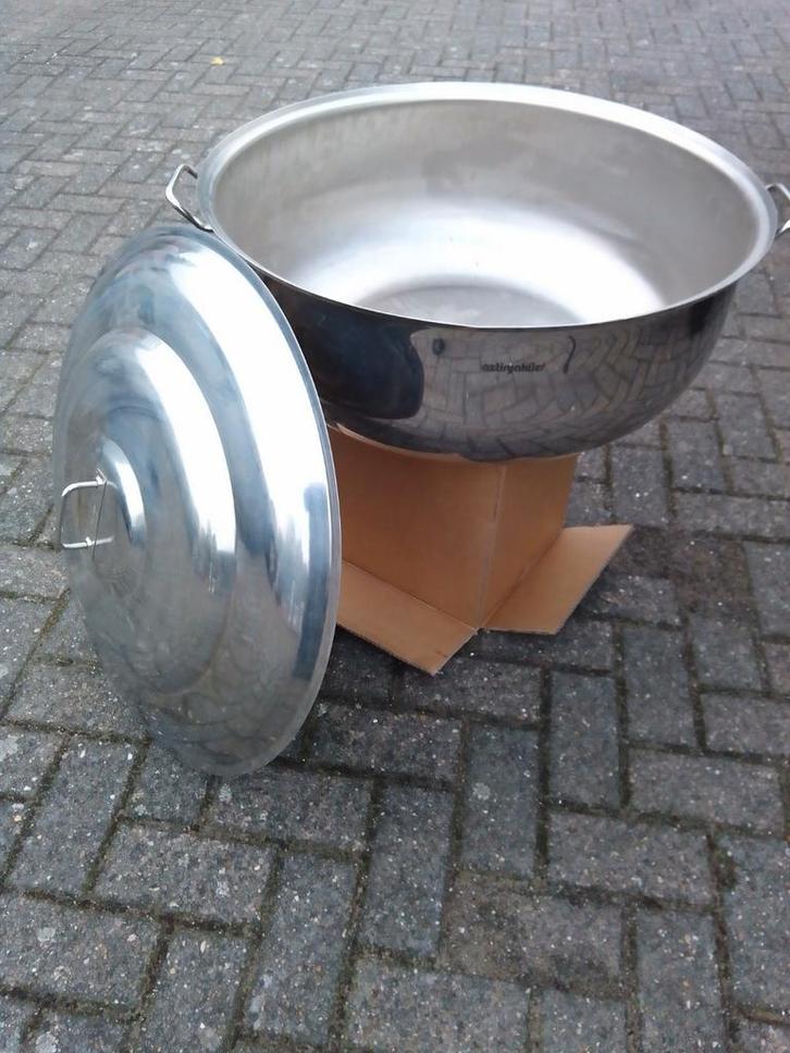 Kookpan 76 liter. Soep/brouwpan met deksel, Huis en Inrichting, Keuken | Potten en Pannen, Zo goed als nieuw, Inox, Inductieplaat