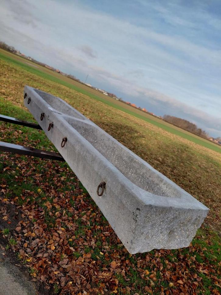 Antieke prachtige gekapte arduinen paardentrog, Tuin en Terras, Bloembakken en Plantenbakken, Steen, Ophalen